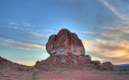 Image brown rock formation under blue sky during daytime