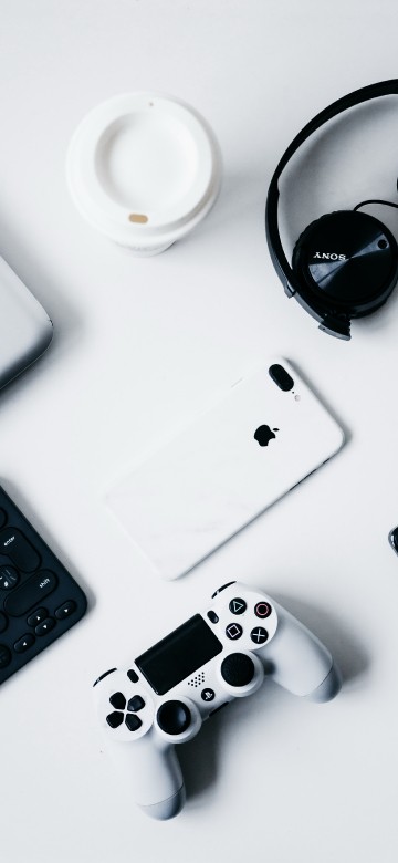 Games IPhone Wallpapers, Free Backgrounds for IPhone X, XS, 11 Pro, Lock  Screen Wallpaper 1125x2436