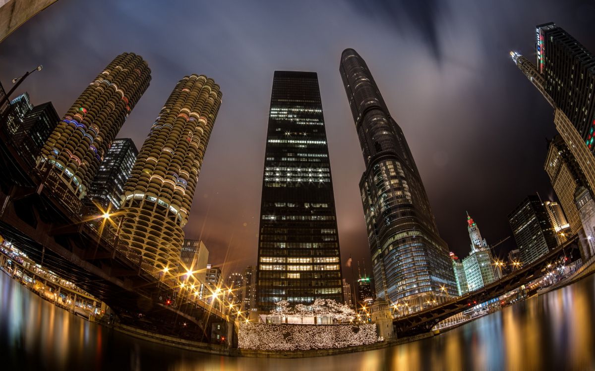 Horizonte de la Ciudad Durante la Noche. Wallpaper in 2560x1600 Resolution