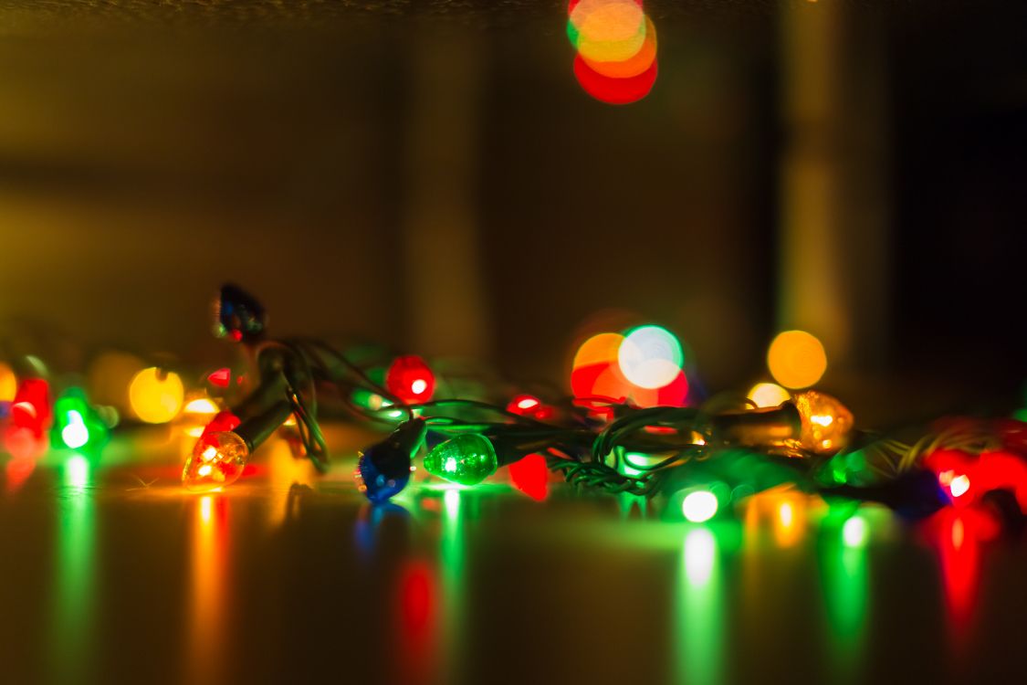 Christmas Lights, Garland, Christmas Day, Light, Lighting. Wallpaper in 5472x3648 Resolution