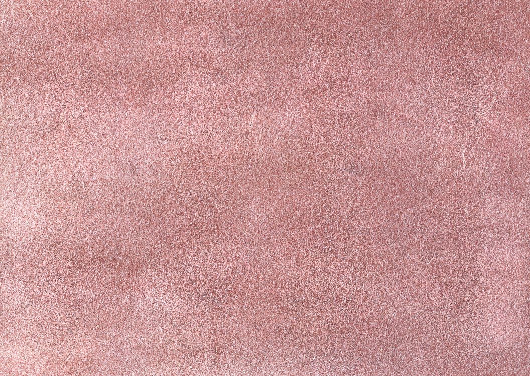 Personne en Chaussures Noires Debout Sur un Tapis Marron. Wallpaper in 2950x2094 Resolution