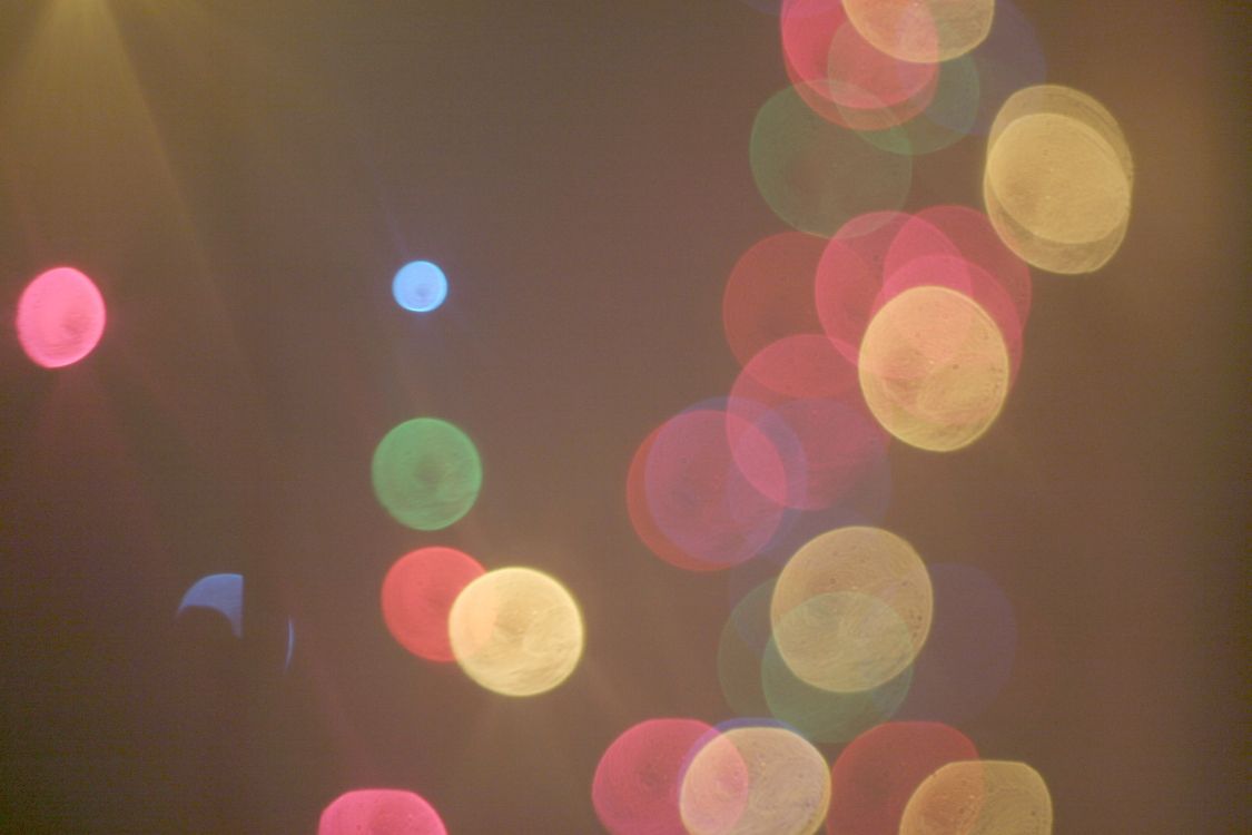 Pinkes Blaues Und Gelbes Gepunktetes Textil. Wallpaper in 3072x2048 Resolution