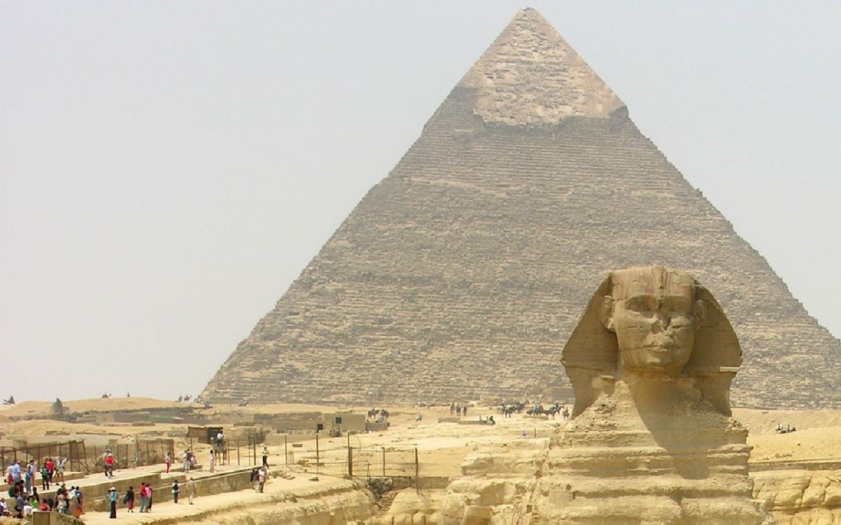 pyramid of giza in the middle of the city