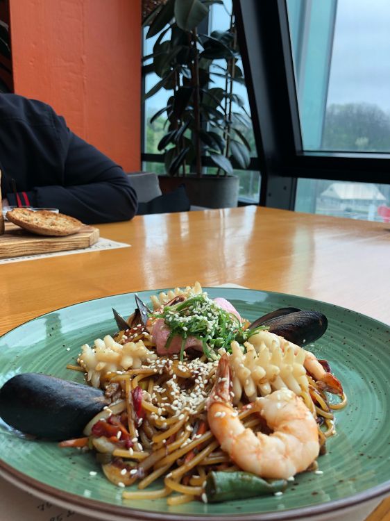 Repas, Thai Cuisine, Cuisine Végétarienne, Chinese Cuisine, Nouille. Wallpaper in 3024x4032 Resolution