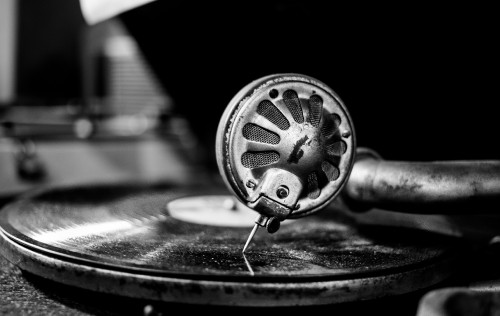 Image phonograph, phonograph record, wheel, monochrome, black and white