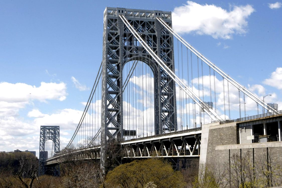 Weiße Brücke Unter Blauem Himmel Tagsüber. Wallpaper in 3329x2219 Resolution