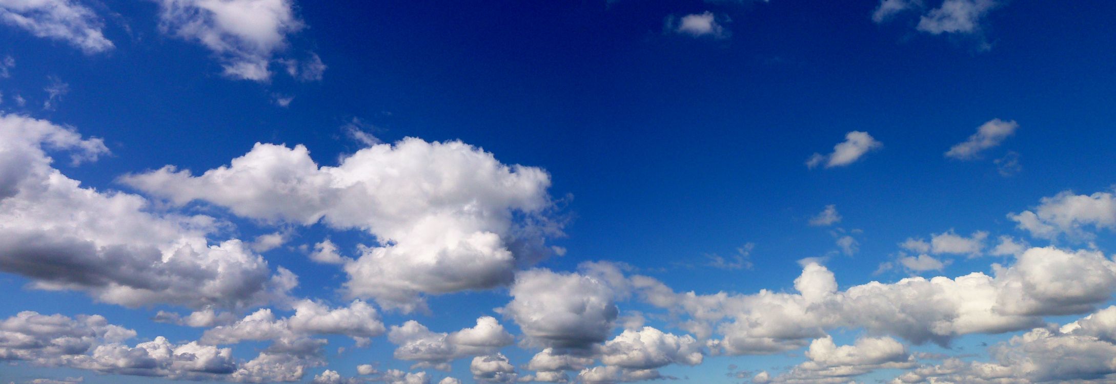 Weiße Wolken Und Blauer Himmel Tagsüber. Wallpaper in 5064x1744 Resolution