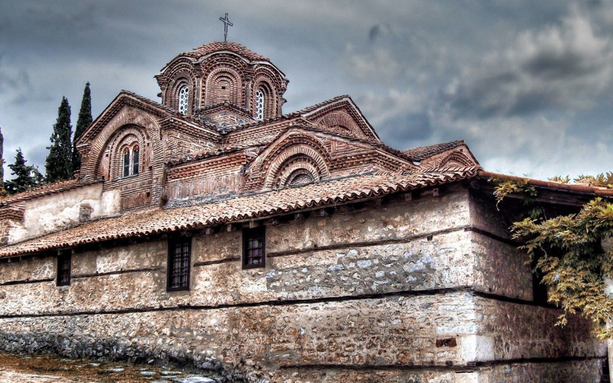 Fenêtre, Brique, Façade, Toit, Symétrie. Wallpaper in 1920x1200 Resolution