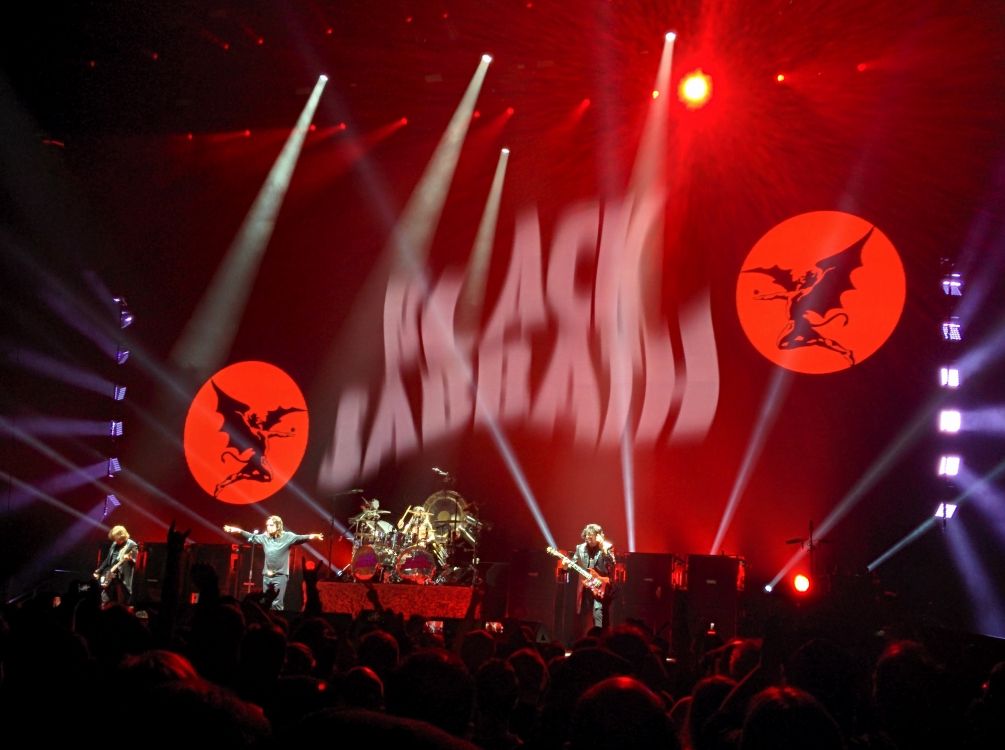 Black Sabbath, Heavy Metal, Paranoico, el Conjunto Musical, Rendimiento. Wallpaper in 2016x1504 Resolution