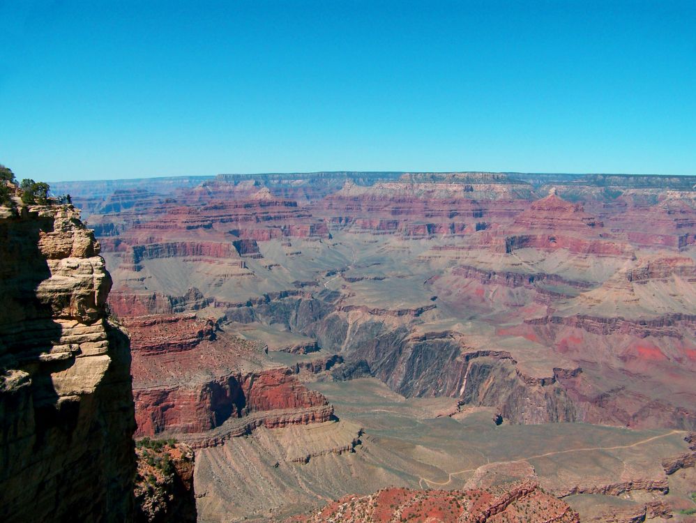 Formación de Roca Marrón Bajo un Cielo Azul Durante el Día. Wallpaper in 2832x2128 Resolution