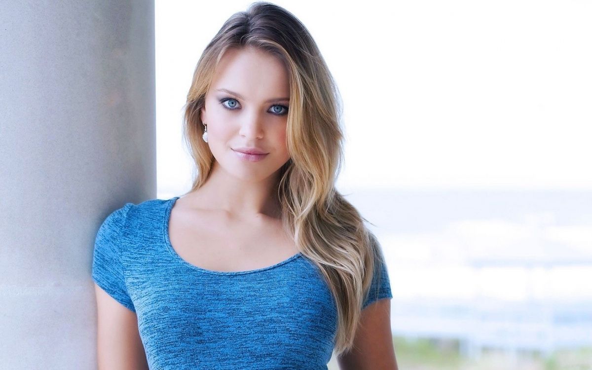 Modelo, Azul, Hombro, Belleza, Rubia. Wallpaper in 2560x1600 Resolution