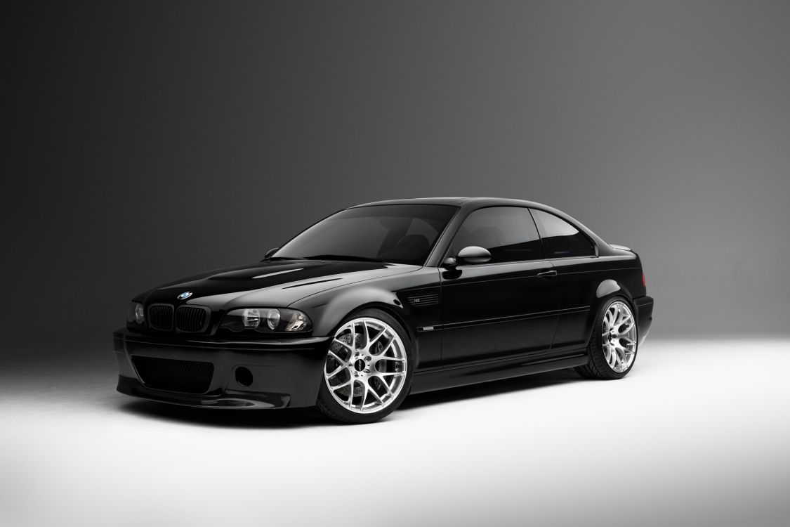 Foto en Escala de Grises de Bmw m 3 Coupe. Wallpaper in 2048x1365 Resolution
