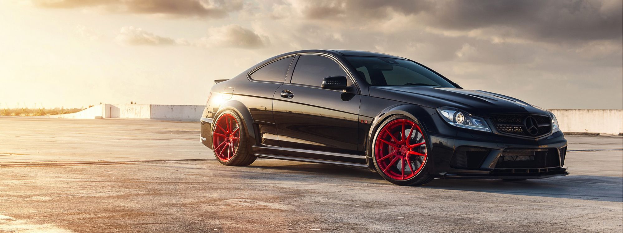 Plata Mercedes Benz Clase c Coupe. Wallpaper in 2843x1066 Resolution