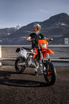 Fondos de Pantalla Motocicleta Casco de la Motocicleta Motociclismo Ktm Traje de Moto Imagenes y Fotos Gratis