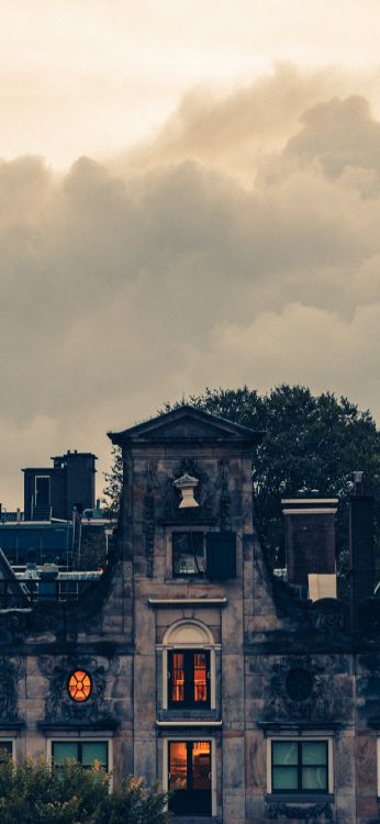 Halloween, La Casa Encantada, Fantasma, Mansión de Dos Ríos, Fachada. Wallpaper in 1125x2436 Resolution