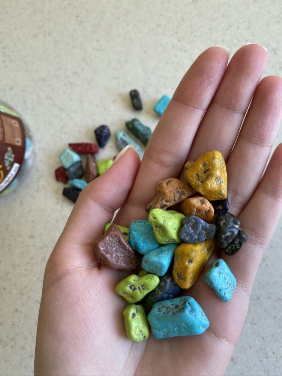 Cordón, Gema, Dedo, Guijarro, Uña. Wallpaper in 1536x2048 Resolution