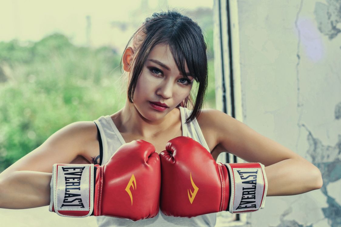 Woman in Red Boxing Gloves. Wallpaper in 2048x1366 Resolution