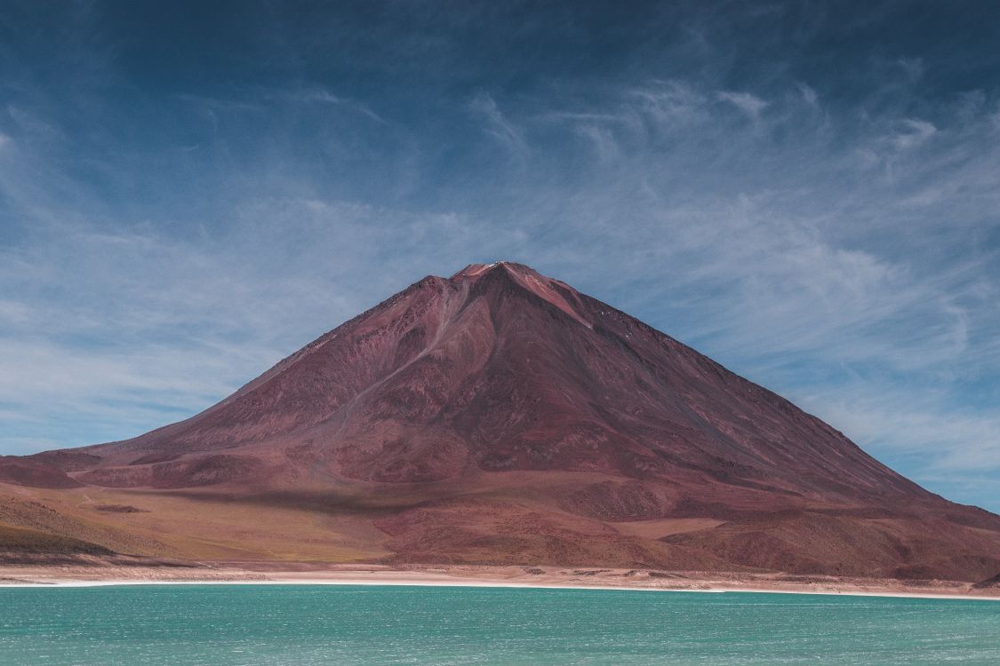 Laguna Verde, mountainous landforms, stratovolcano, mountain, Extinct volcano