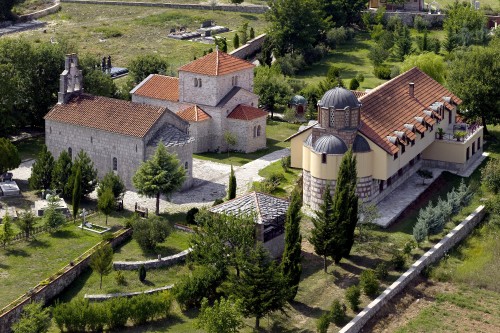 Image aerial view of brown and white concrete houses during daytime