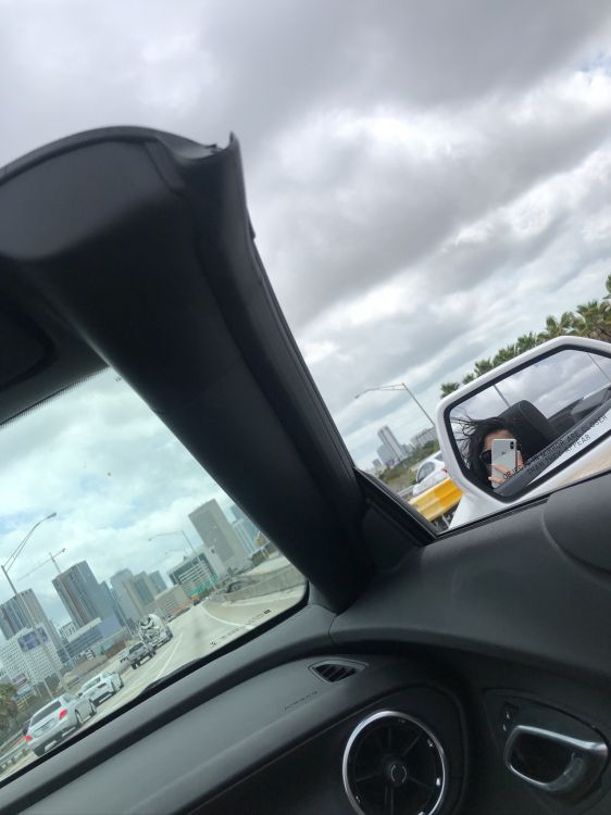 Brise, Roi, Voiture Compacte, Voiture de Taille Moyenne, Miroir Automobile. Wallpaper in 1536x2048 Resolution