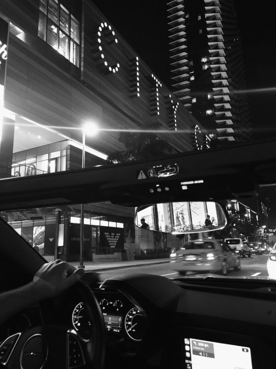 Kfz-Spiegel, Nacht, Geschwindigkeitsmesser, Messgerät, Lenkung Teil. Wallpaper in 3024x4032 Resolution