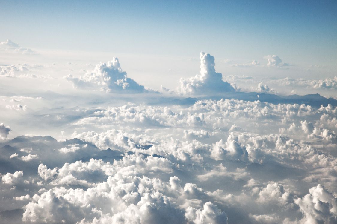 Weiße Wolken Und Blauer Himmel Tagsüber. Wallpaper in 5616x3744 Resolution