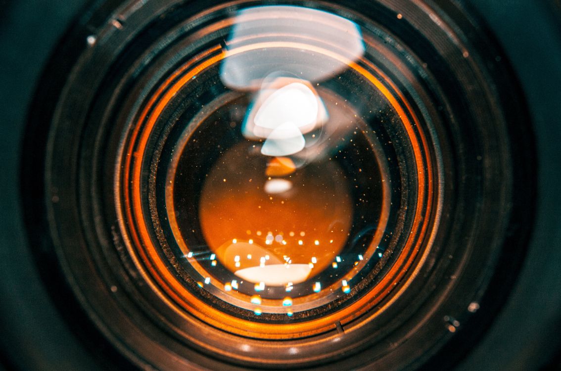 Bouteille en Verre Clair Avec Liquide Marron. Wallpaper in 4127x2729 Resolution