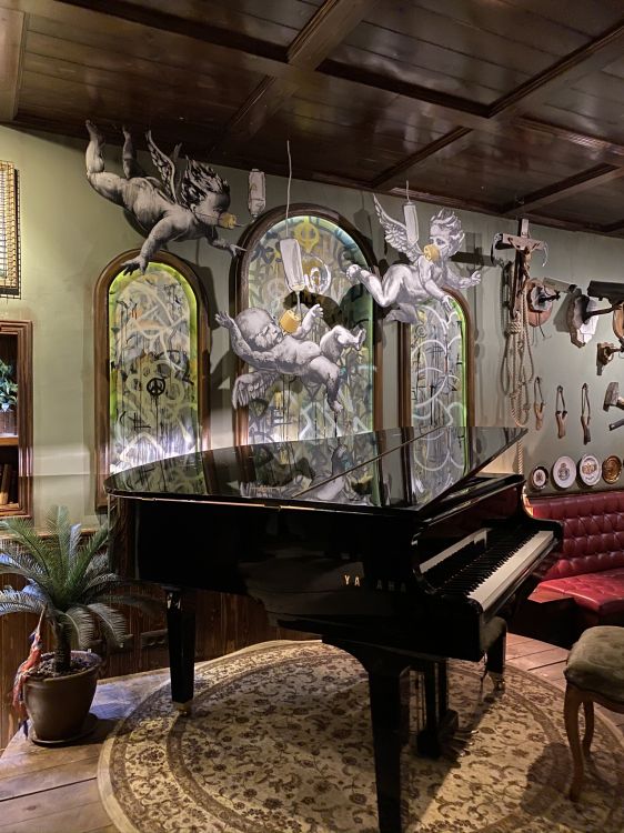 Innenarchitektur, Unbreakable, Blumentopf, Tastatur, Leuchte. Wallpaper in 1536x2048 Resolution