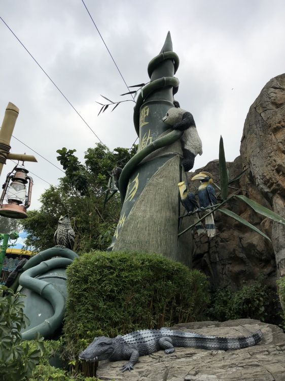 Statue, Alligator, Reptile, Crocodile Américain, Sculpture. Wallpaper in 1536x2048 Resolution