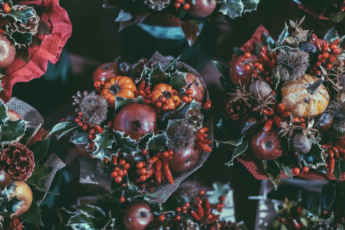 red and brown round fruits