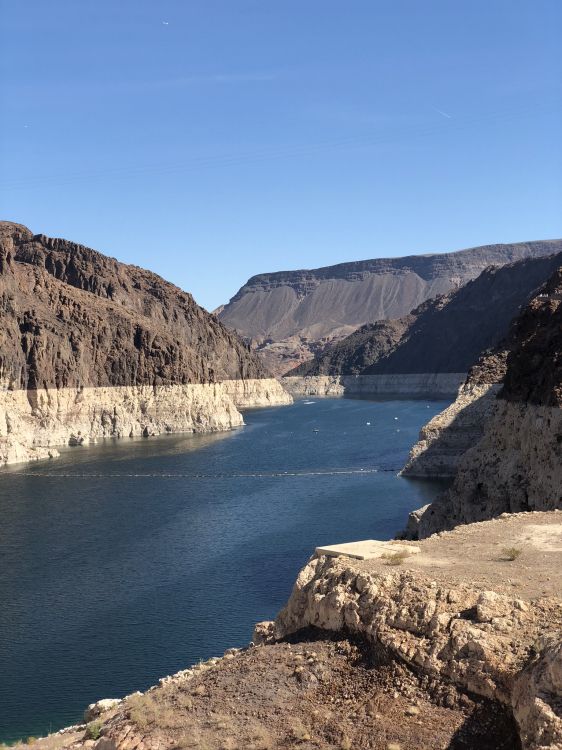 Desierto, Antelope Canyon, Cuerpo de Agua, Las Formaciones Montañosas, Los Recursos de Agua. Wallpaper in 1536x2048 Resolution