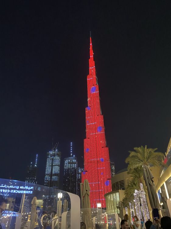 Dubai, Burj Khalifa, Torre, Spire, Urbe. Wallpaper in 1536x2048 Resolution