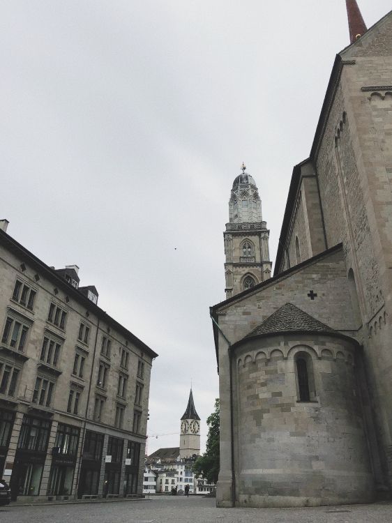 Grossmnster, Fenêtre, Architecture, Ville, Façade. Wallpaper in 3024x4032 Resolution