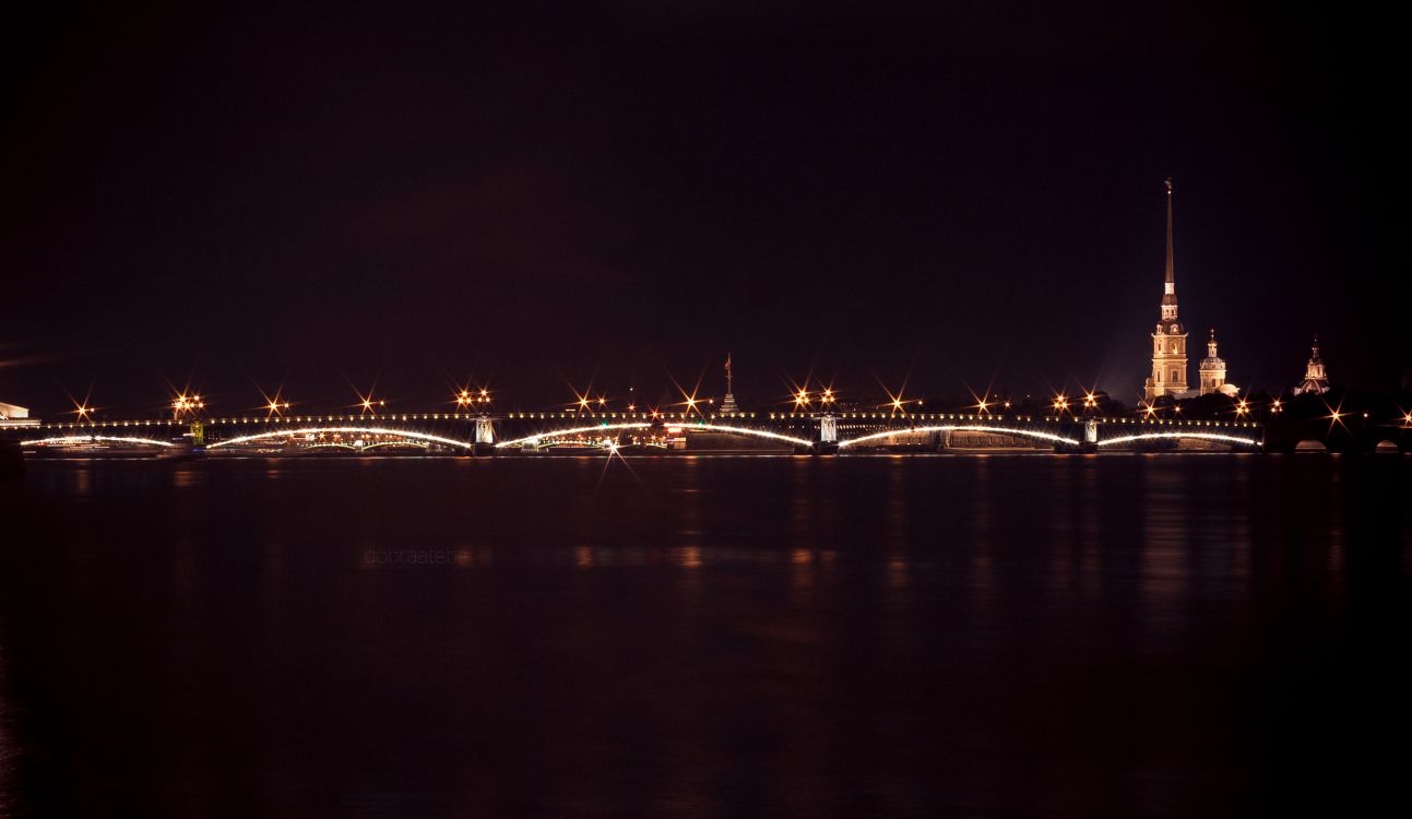 Lumières de la Ville Pendant la Nuit. Wallpaper in 3400x1971 Resolution