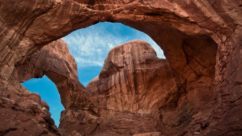 Image brown rock formation under blue sky during daytime