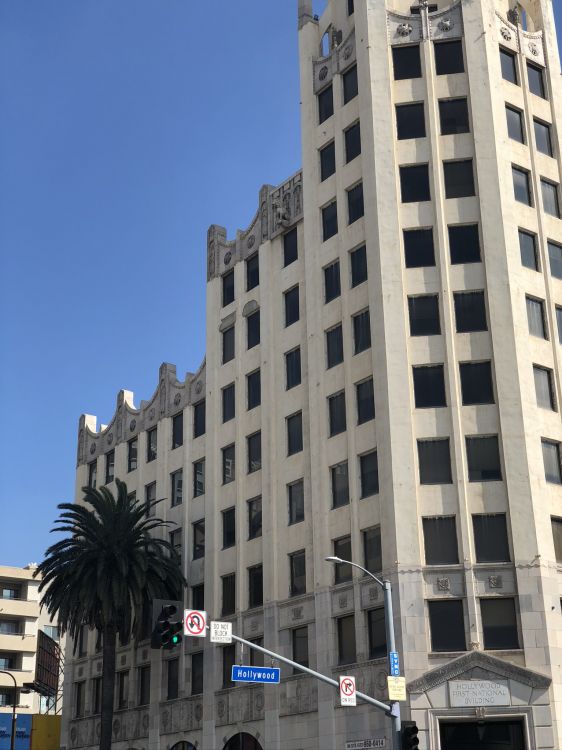 Hollywood, Tourismus, Fenster, Geschäftshaus, Gebäude. Wallpaper in 1536x2048 Resolution