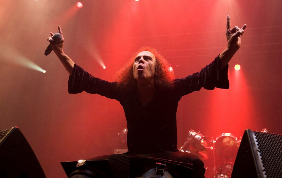Ronnie James Dio, Dio, Black Sabbath, le Heavy Metal, Hard Rock. Wallpaper in 2048x1296 Resolution