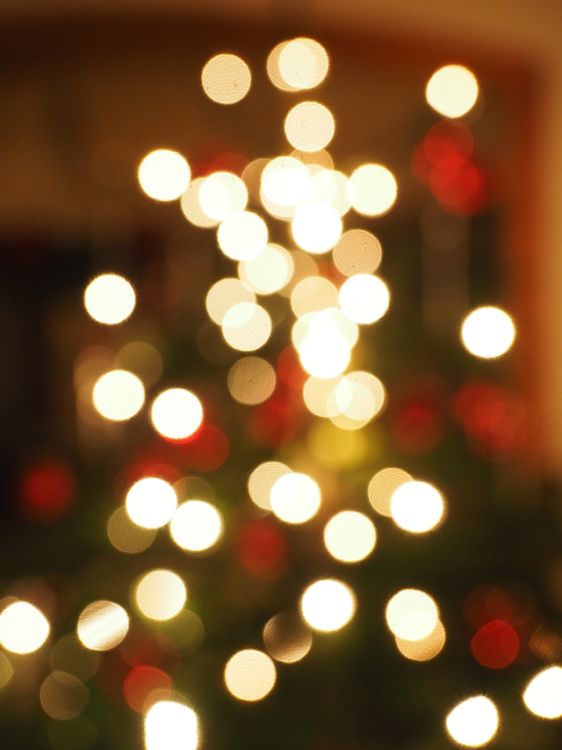 Red and White Bokeh Lights. Wallpaper in 3456x4608 Resolution