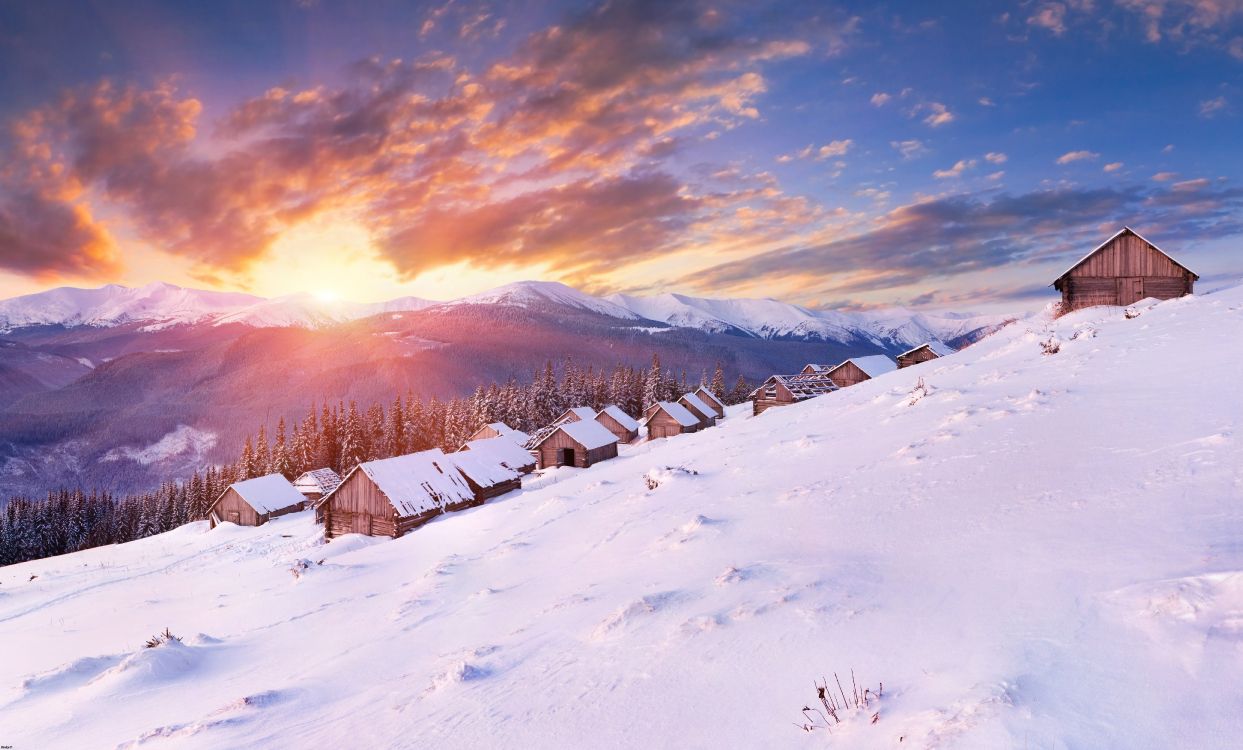 Schneebedecktes Feld Unter Bewölktem Himmel Tagsüber. Wallpaper in 5804x3500 Resolution