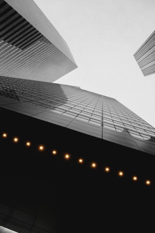 Flachwinkelfotografie Von Hochhäusern. Wallpaper in 4000x6000 Resolution