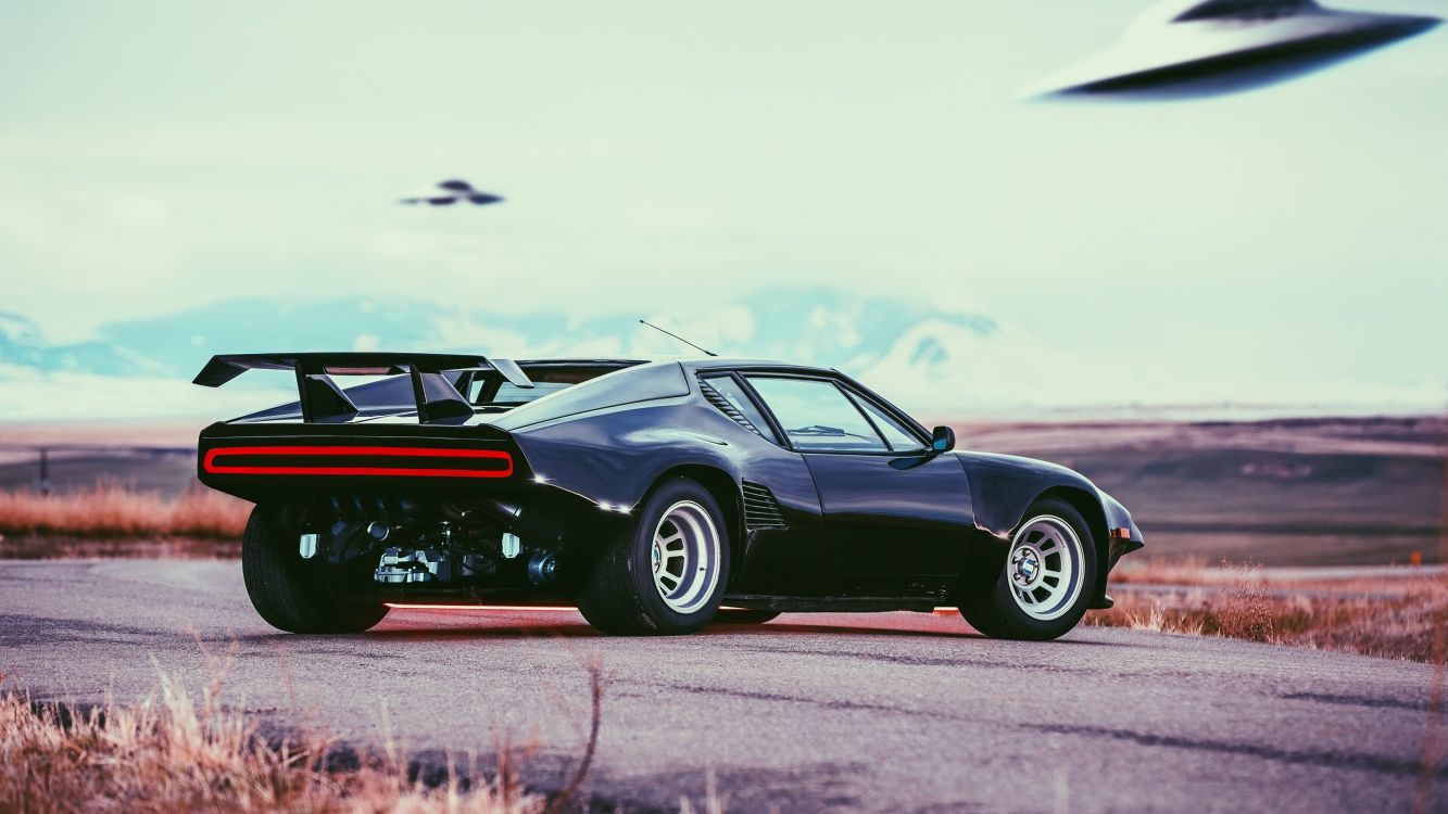 Schwarzer Porsche 911 Tagsüber Unterwegs. Wallpaper in 3840x2160 Resolution