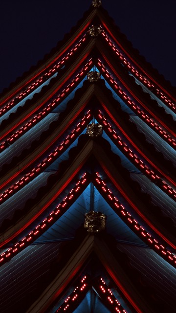 Image red and gold colored roof