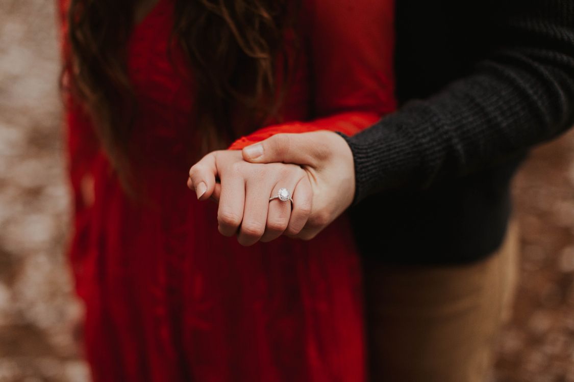 Romantik, Hand, Arm, Oberbekleidung, Finger. Wallpaper in 5472x3648 Resolution