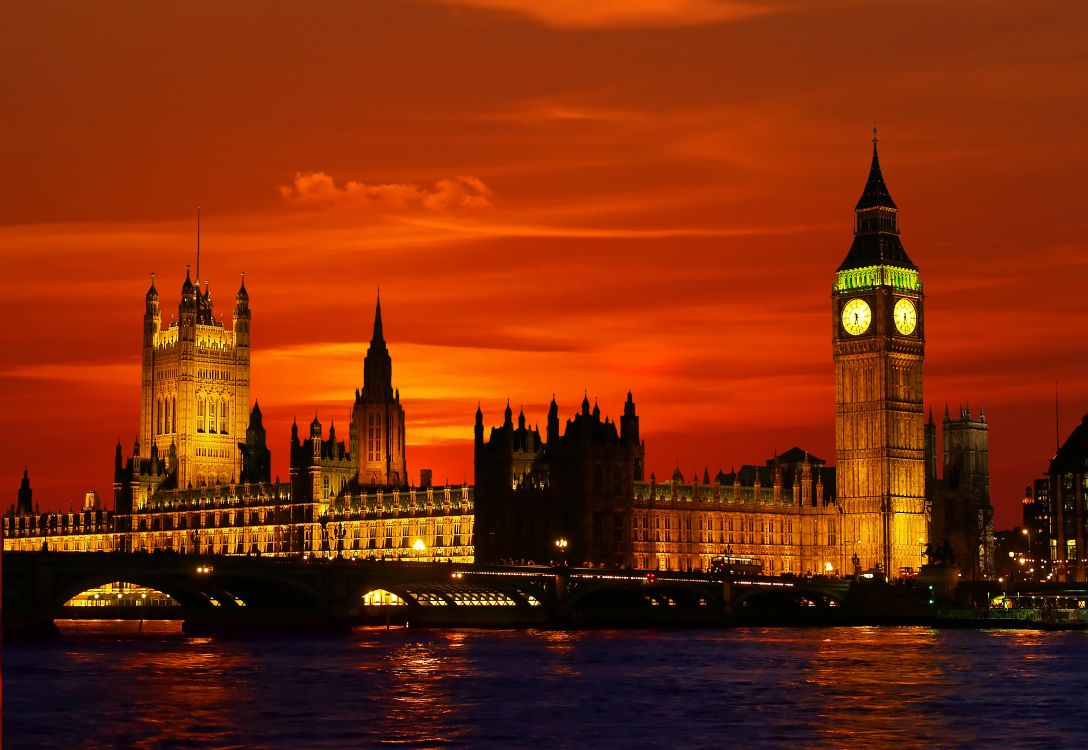 Big Ben London Bei Sonnenuntergang. Wallpaper in 3179x2190 Resolution