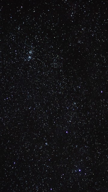 Image stars in the sky during night time