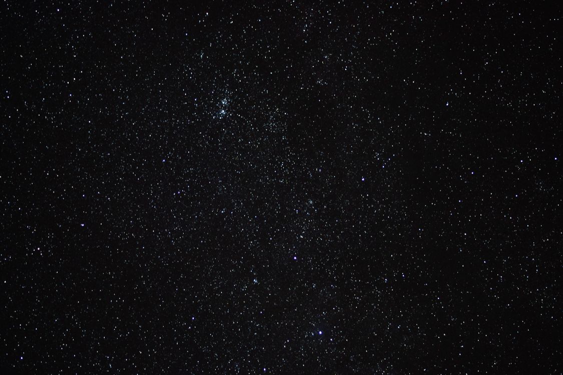 Étoiles Dans le Ciel Pendant la Nuit. Wallpaper in 6000x4000 Resolution