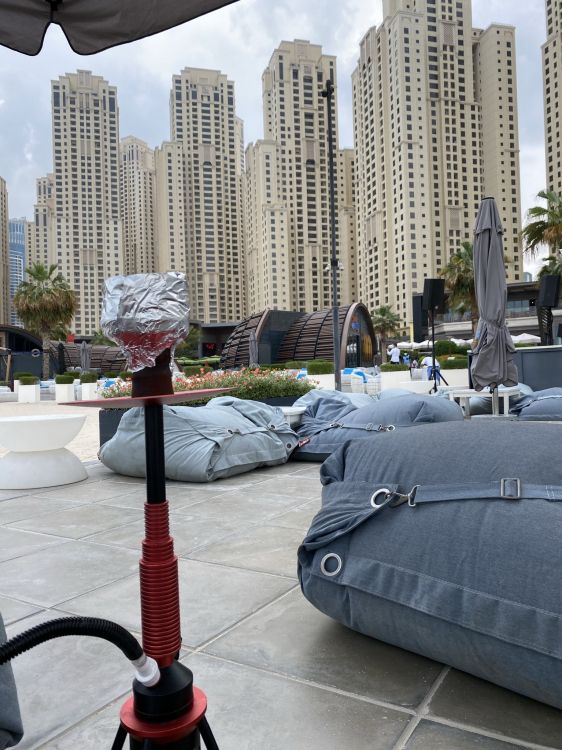 Zone Urbaine, Tour de Bloc, Copropriété, Bâtiment, Gratte-ciel. Wallpaper in 1536x2048 Resolution