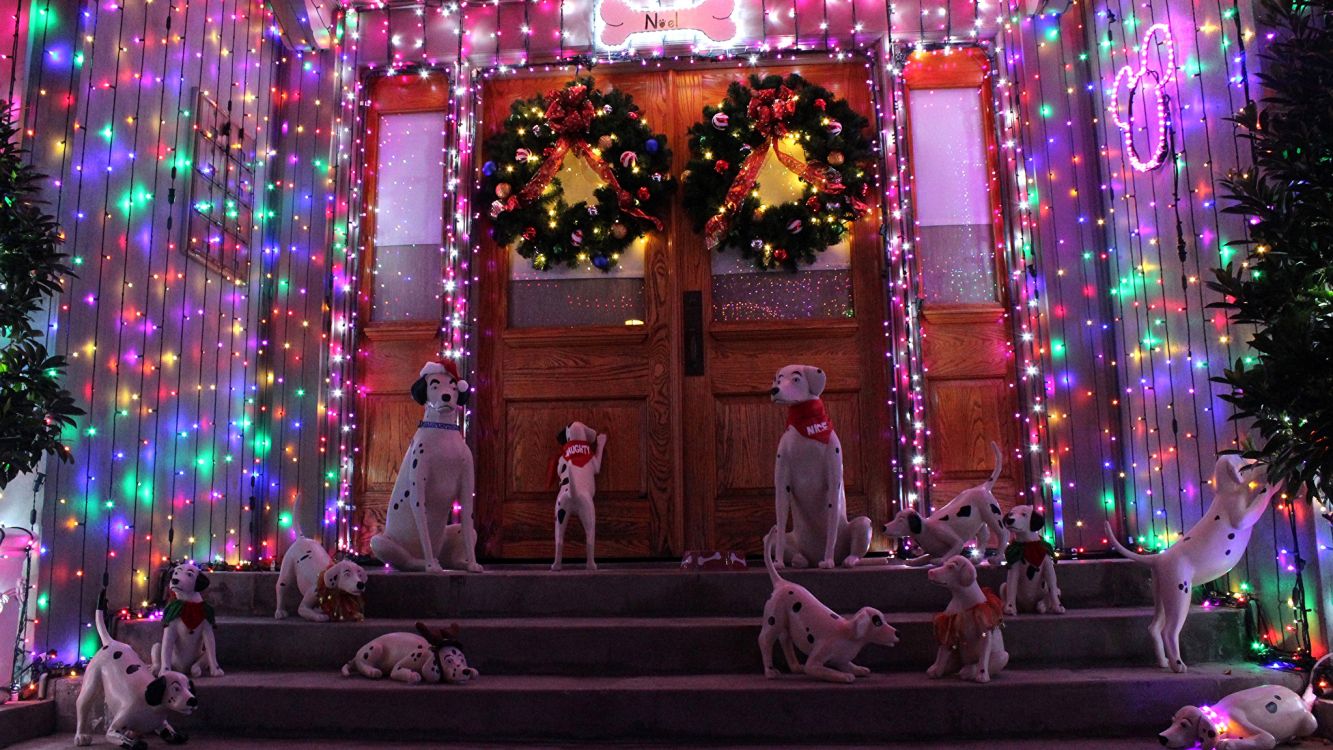 la Compañía de Walt Disney, El Día De Navidad, Nochevieja, Luz, Decoración de la Navidad. Wallpaper in 2048x1152 Resolution