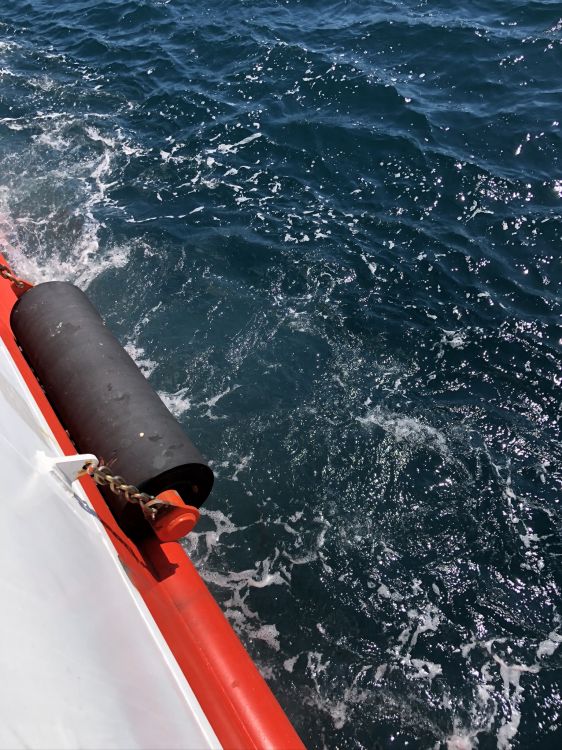 Agua, Barco, Canotaje, la Física, Ciencia. Wallpaper in 1536x2048 Resolution