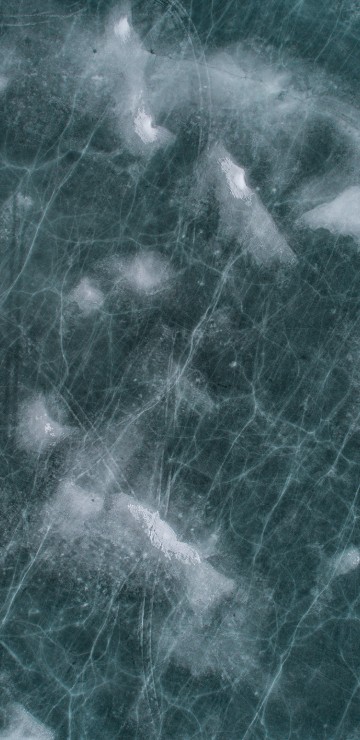 Image aerial view of body of water